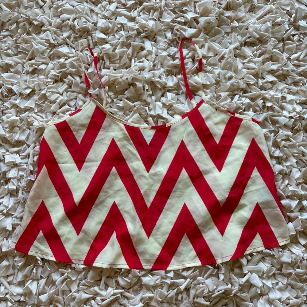Chevron Patterned Red and White Women's Top